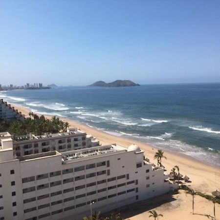 Beautiful 3 Bedroom, Fully Furnished, On The Beach ماساتلان المظهر الخارجي الصورة