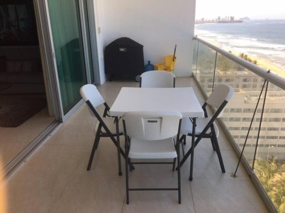 Beautiful 3 Bedroom, Fully Furnished, On The Beach ماساتلان المظهر الخارجي الصورة